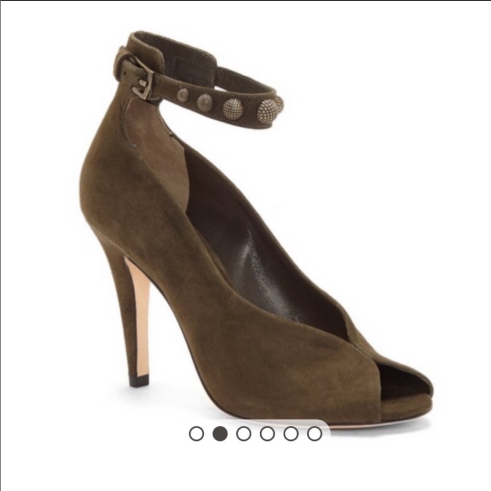 VC John Camuto Kady studded strap pump